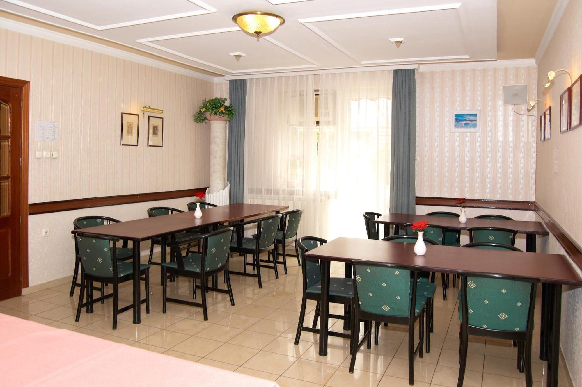 Apollo Motel Kecskemét Exterior foto